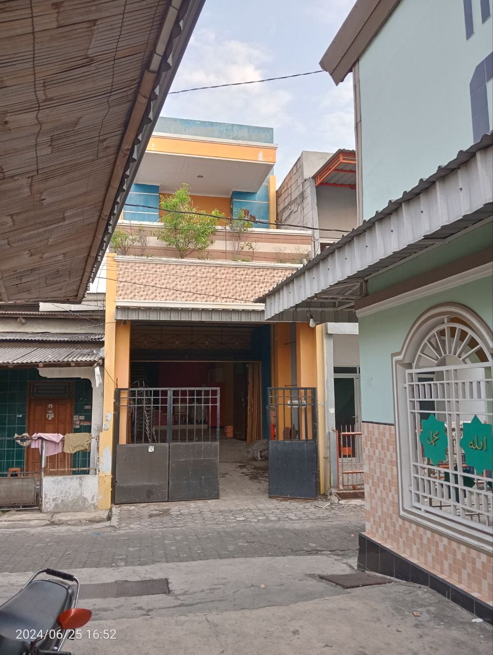 Sewa Rumah Harian Semarang Kota — kontrakan di semarang