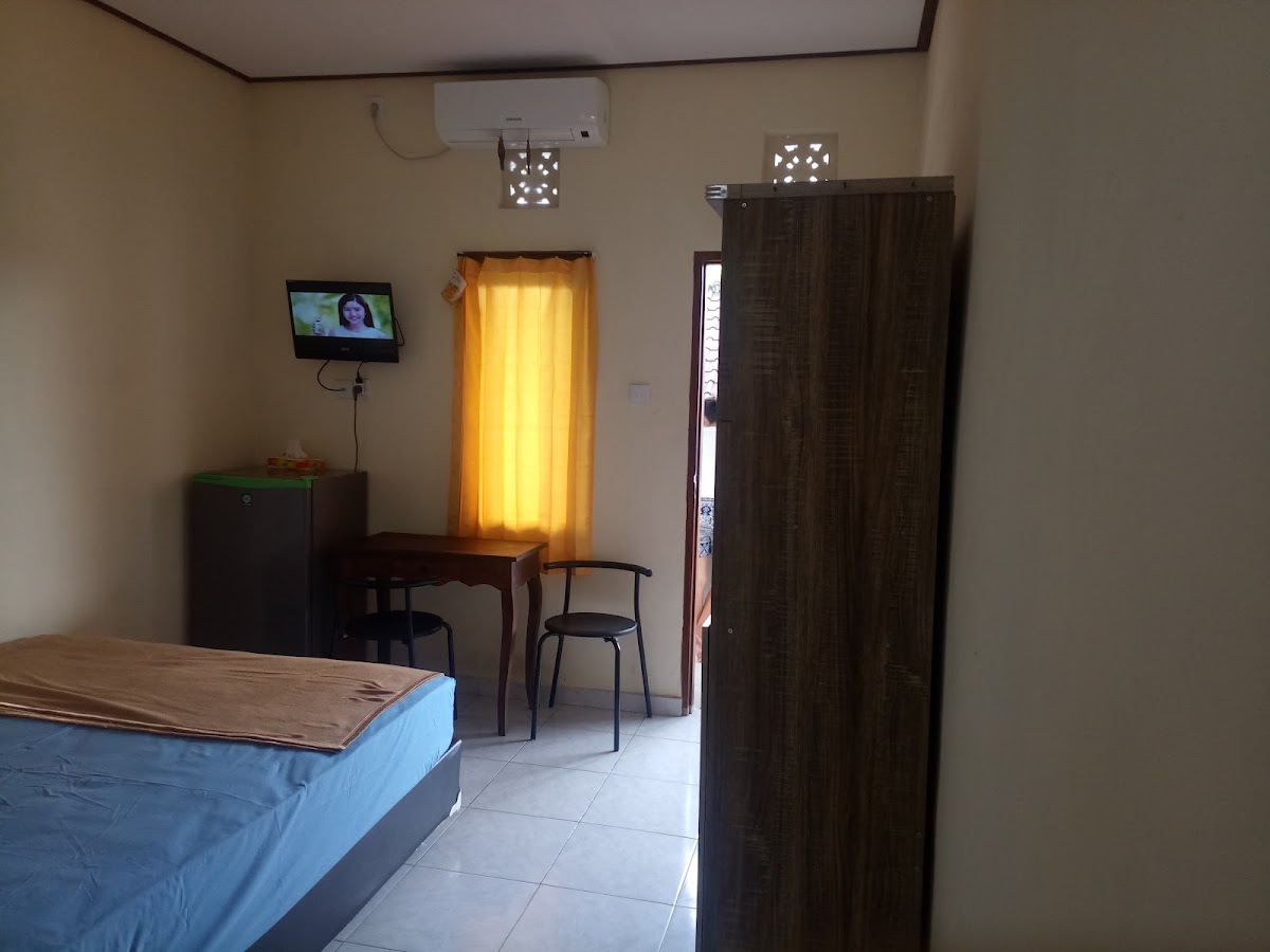 Kubu Dwi Eka Putra Group — kos di bali