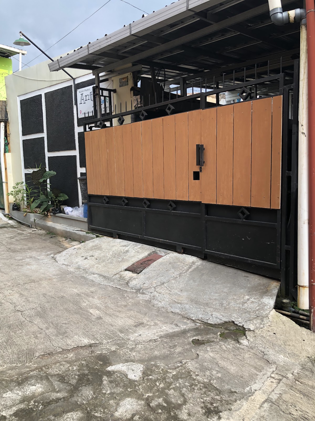 Antarest Kost — kos di semarang