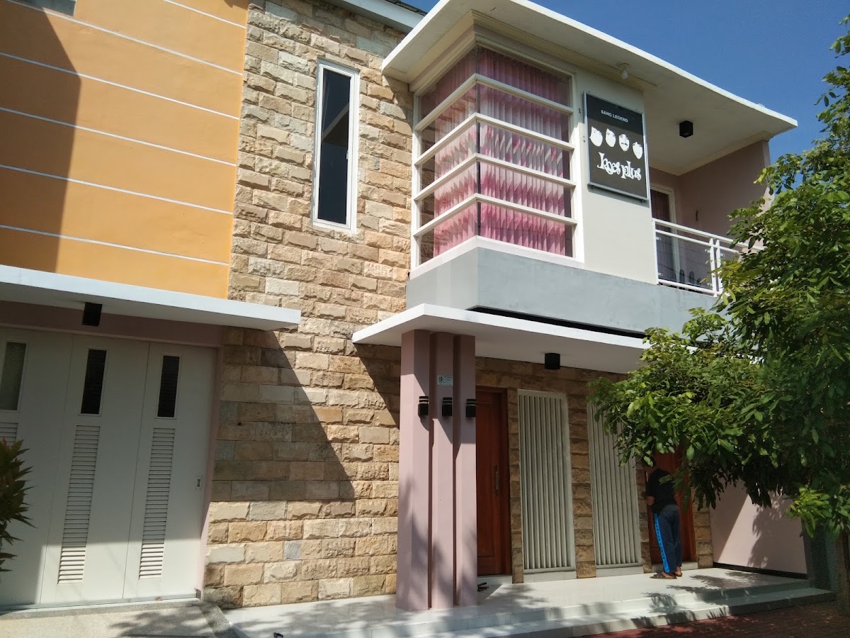Rumah Komunitas Koes Plus - Sewa di Tuban