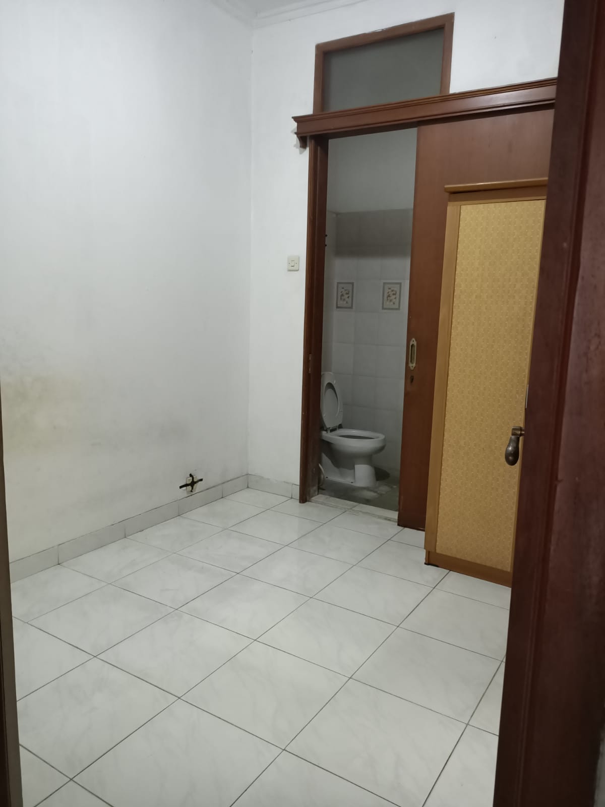 Properti terkait