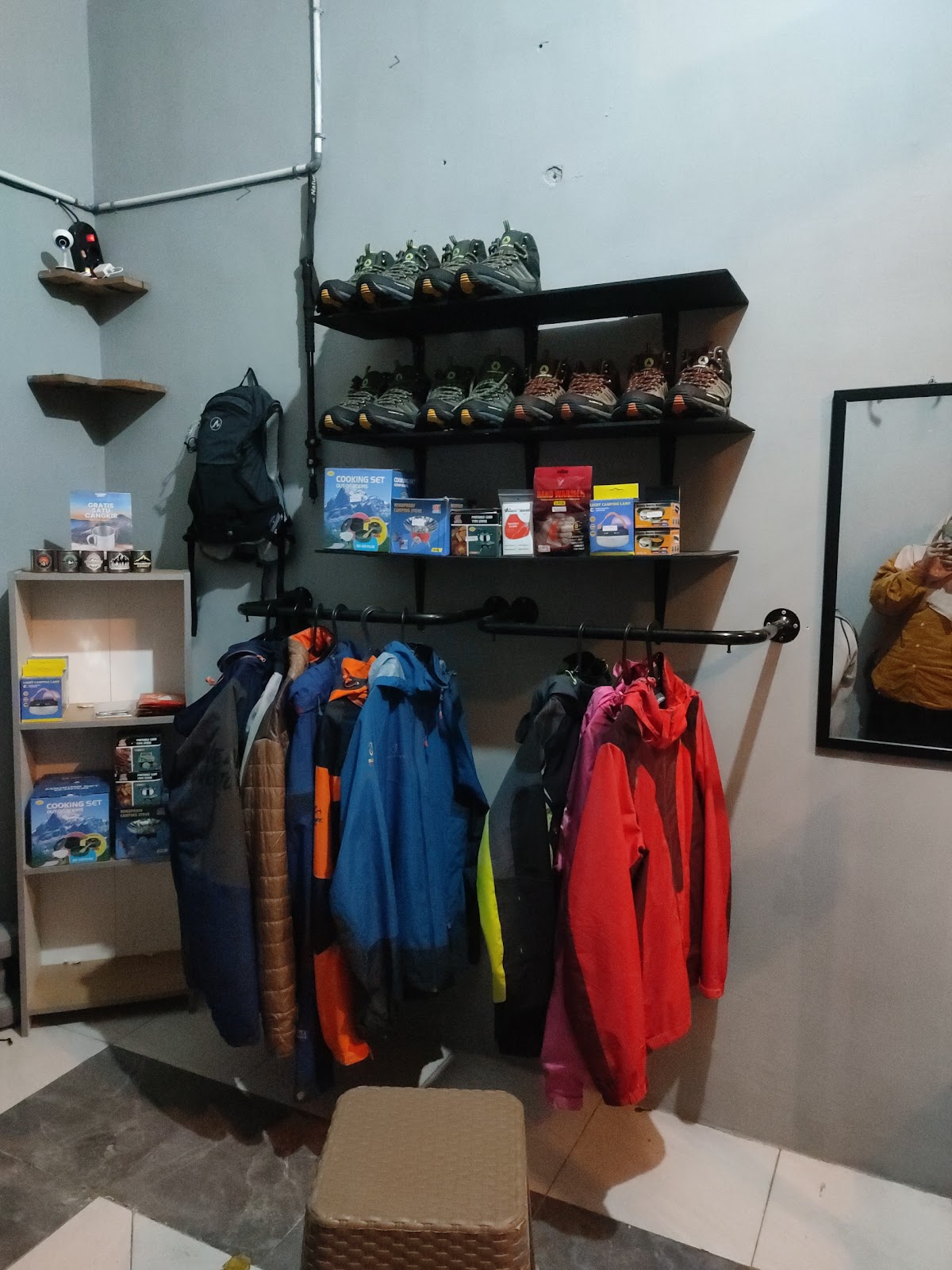 Mountain Addict Rent (Persewaan Alat Outdoor/Camping Malang) — kontrakan di malang