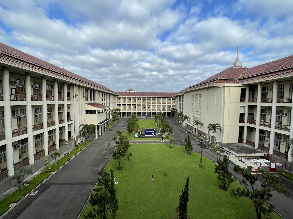 Kantor Pusat Universitas Gadjah Mada