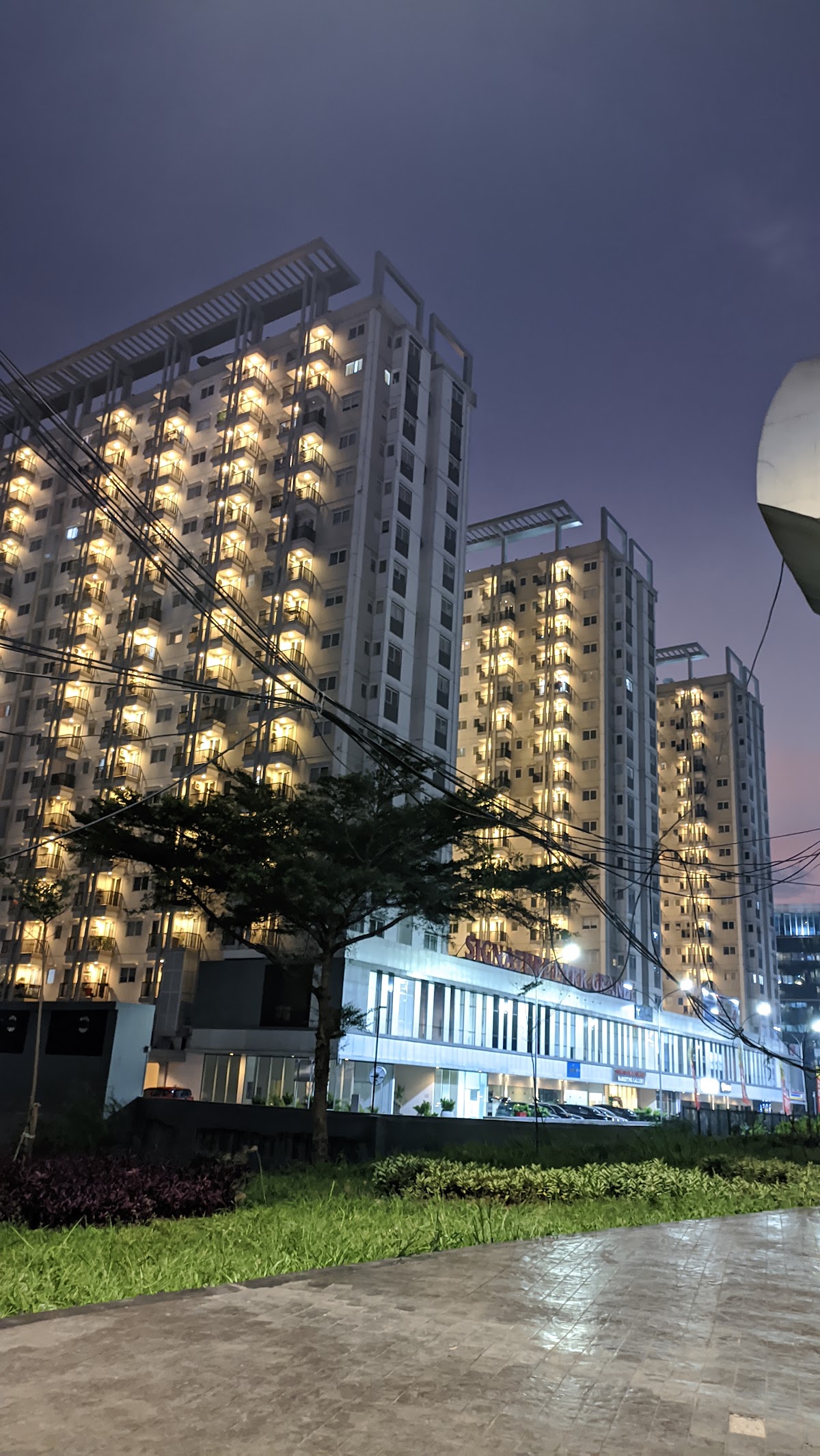 Signature Park Apartment