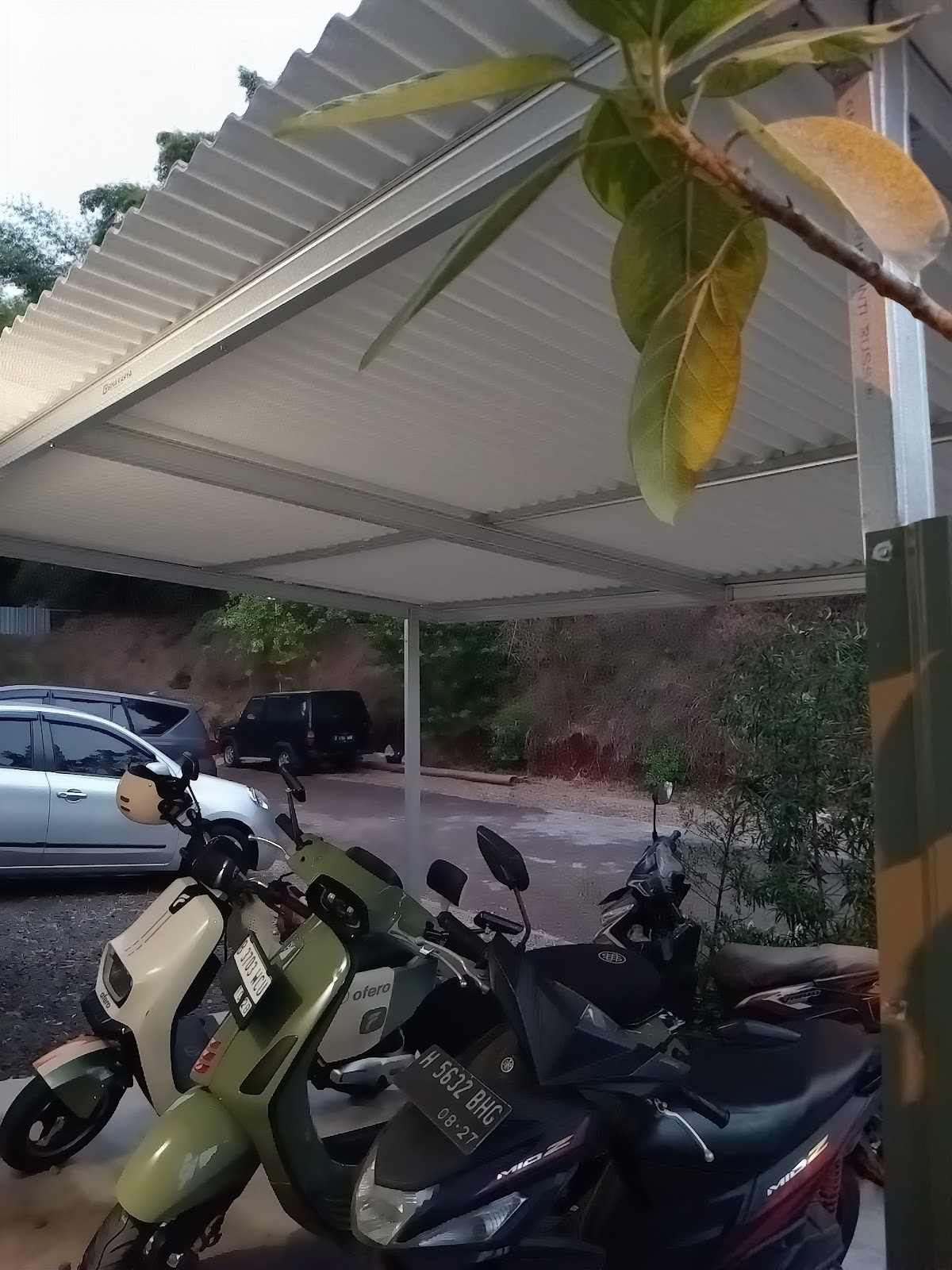 PAKIS LIVING Kost — kos-eksklusif di tangerang