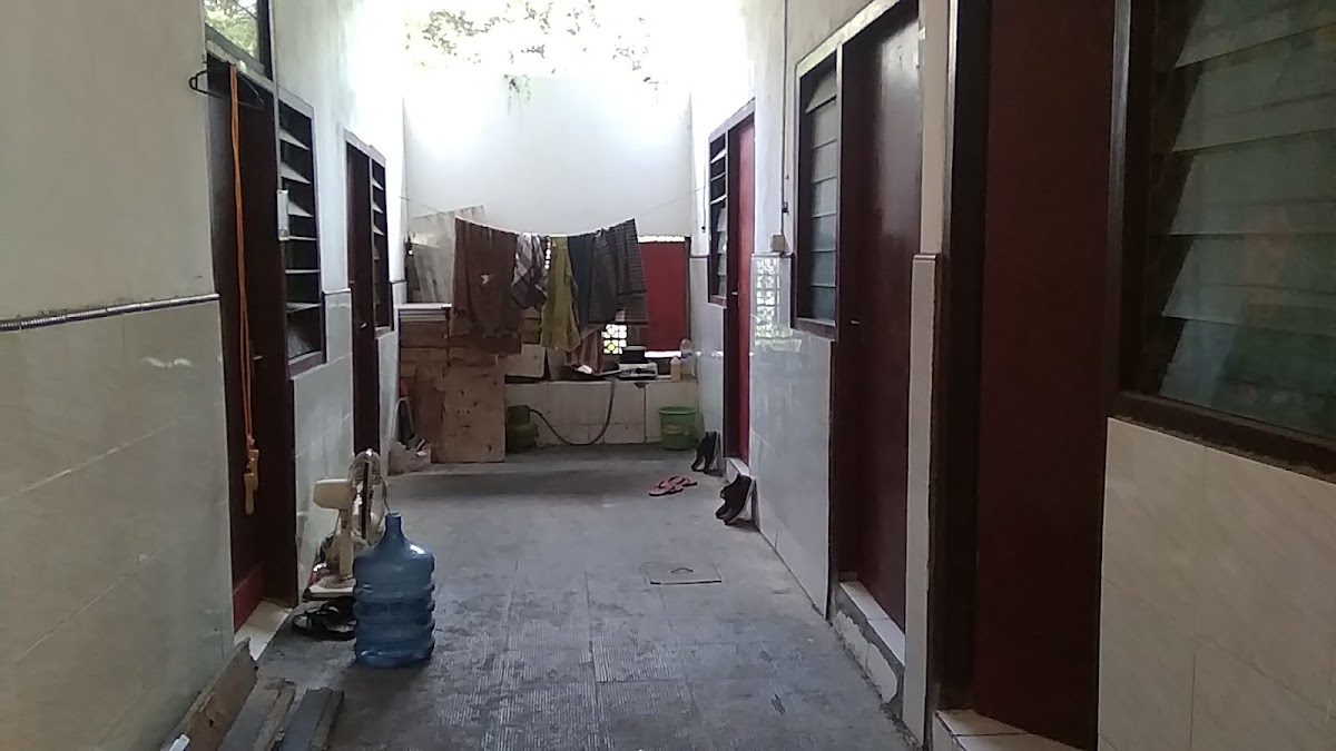 KOS PUTRA LAKI LAKI MAHASISWA ITS PENS PPNS UNAIR KAMPUS C — kos di surabaya