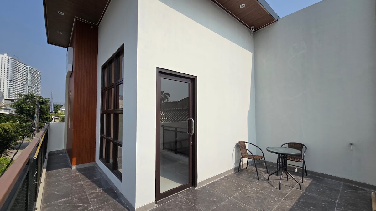 Kost De Bons Home Exclusive Putri — kos di tangerang