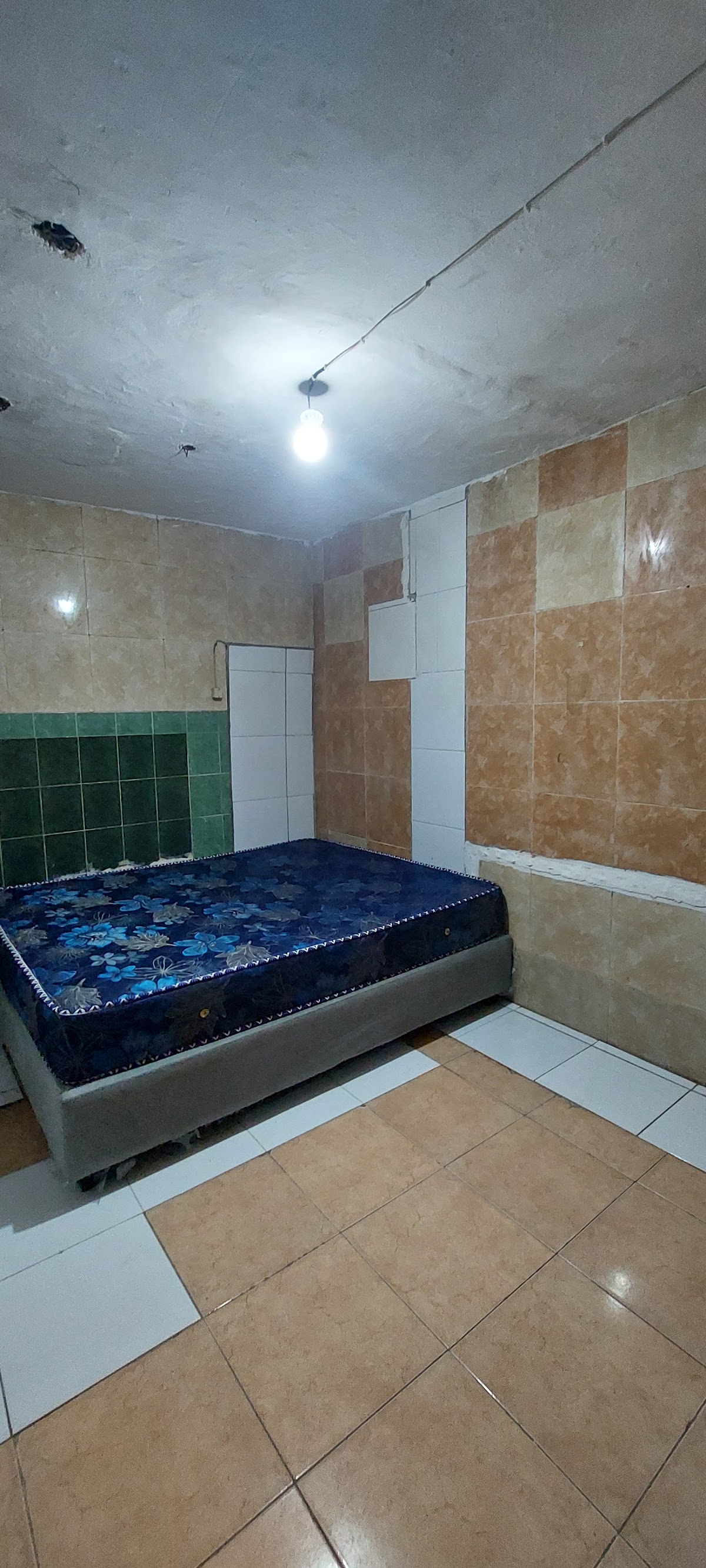 Kost Bu Kusnadi No.9 - Sewa di Wonokromo