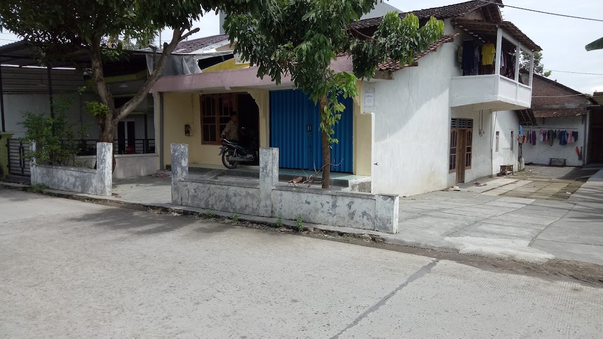Kontrakan pak sokhi — kontrakan di semarang