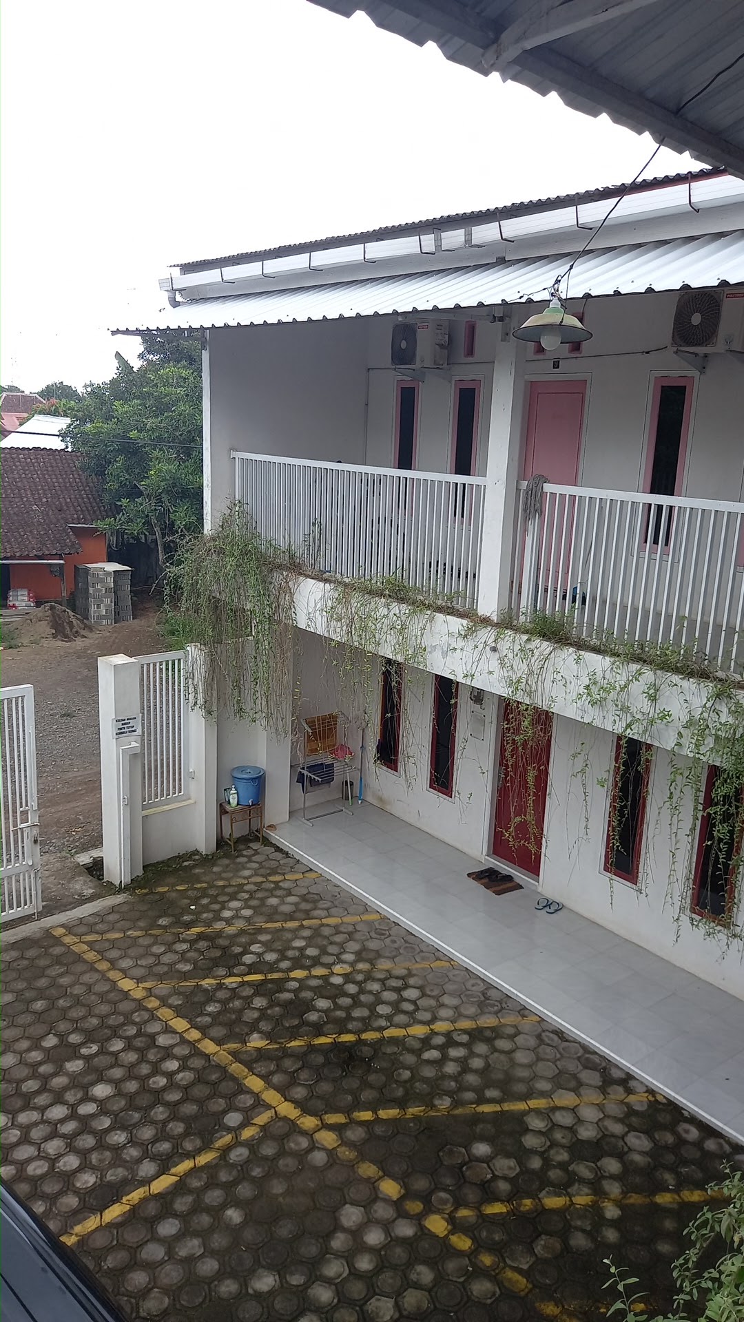 Kos Ziera Genteng - foto properti sewa
