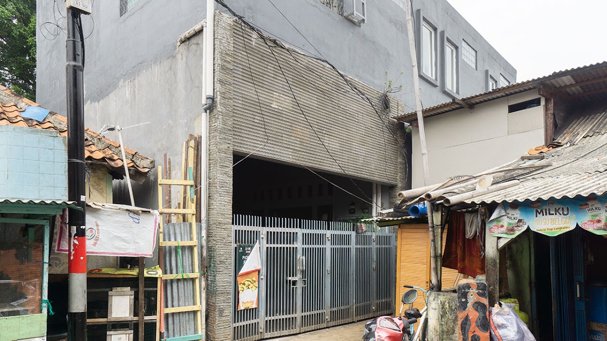 Properti terkait